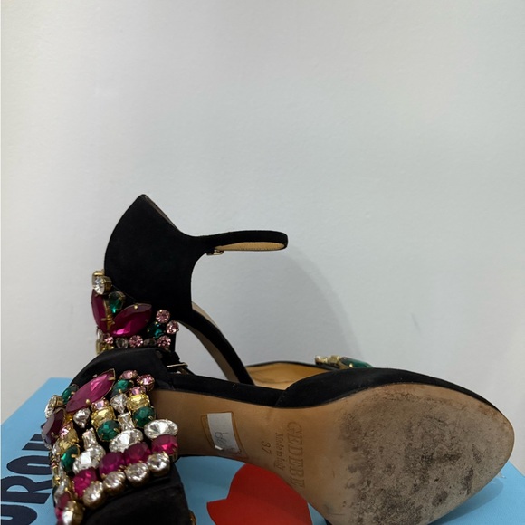 Elegant Black Embellished Heels - Picture 3 of 5